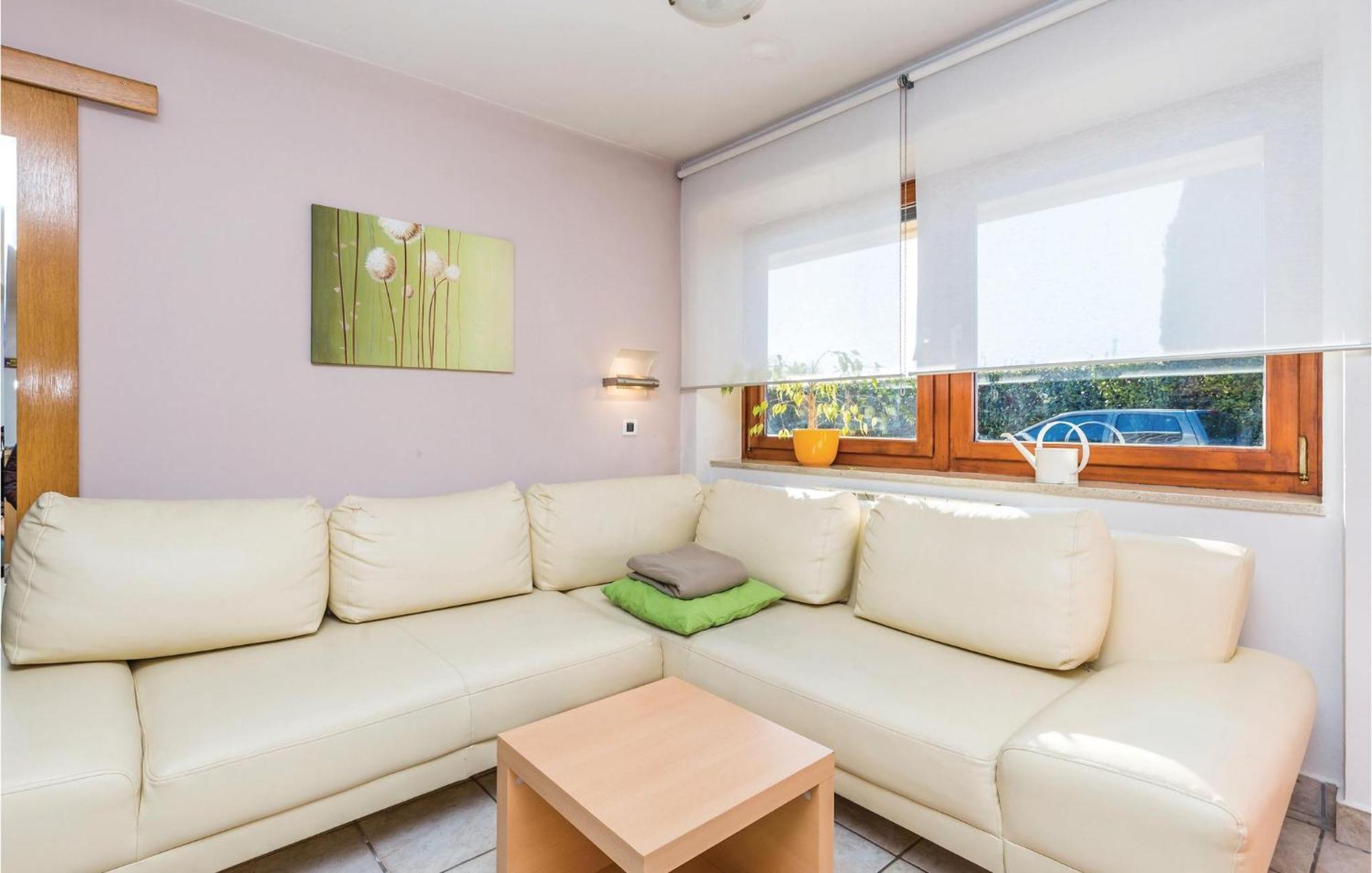 Stunning Apartment In Rijeka With 1 Bedrooms And Wifi Экстерьер фото